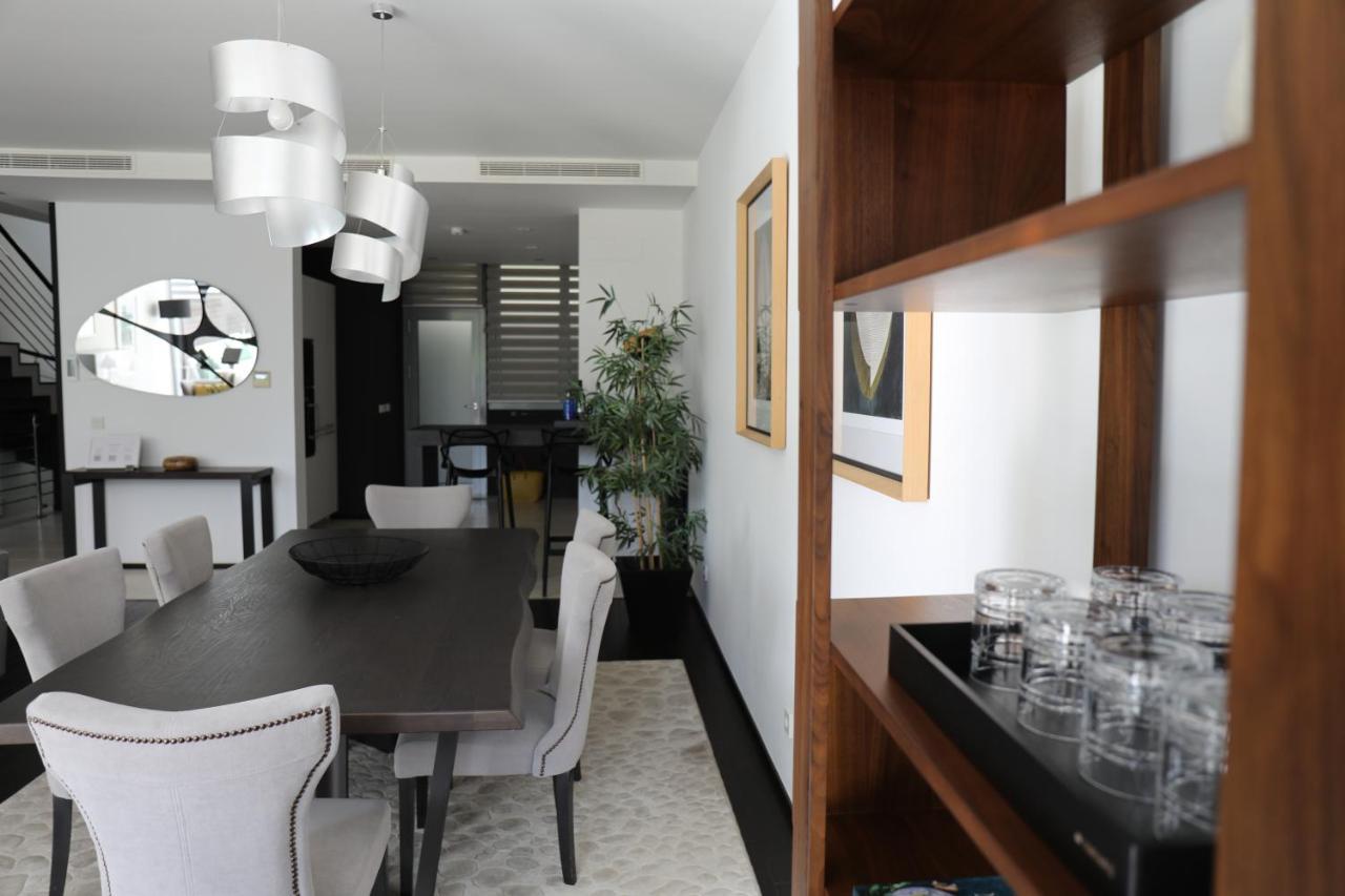 Luxurious 2 Bedroom Townhouse In Sierra Blanca Vakantiehuis